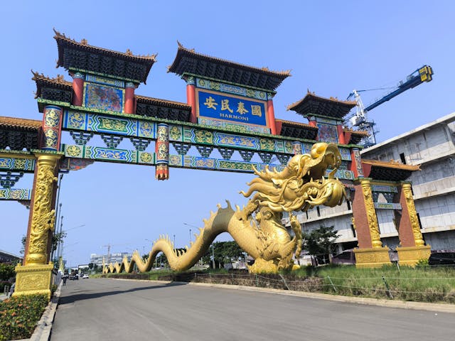 Patung Naga Emas Batam: Destinasi Travel Ikonik 2026